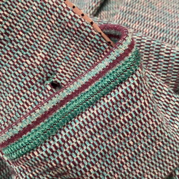 Ivivva Lululemon smooth as ice pullover 1/2 zip long sleeve top - Picture 10 of 11